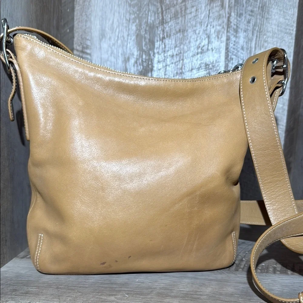 COACH Vintage Legacy Duffle Purse A04D-9326